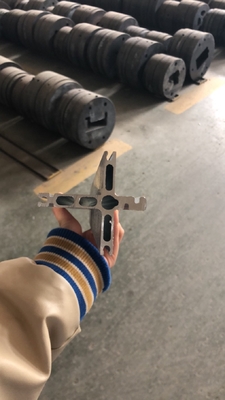 6063 T5 Profili industriali di alluminio anodizzante per telecamere di ispezione montate su rotaie
