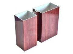 Macchina di rivestimento in polvere di finitura in legno personalizzata per la tolleranza ± 1% sui profili in alluminio