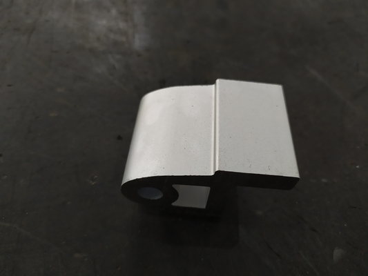 6063 Lega di alluminio Parti per profili di estrusione originali personalizzate con lavorazione CNC