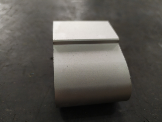 6063 Lega di alluminio Parti per profili di estrusione originali personalizzate con lavorazione CNC