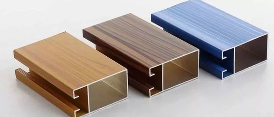 Il profilo di rivestimento in polvere di grano di legno in legno di alluminio Simil soddisfa gli standard internazionali