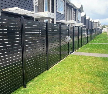 Rivestimento in polvere 6063-T5 personalizzato Marano Acciaio di alluminio per tubature quadrate per facciata / balcone