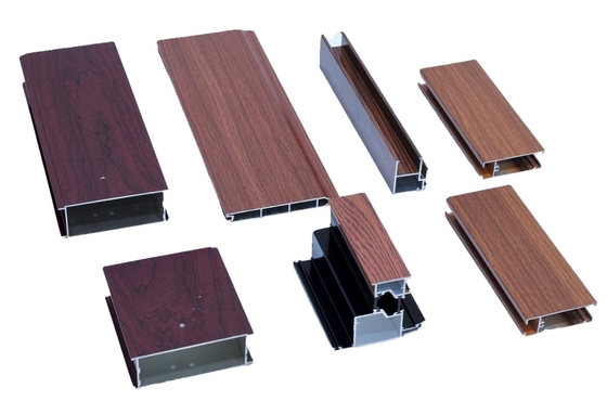 Profili in alluminio decorativi a colori di legno con temperatura T3-T8 e spessore 0,8 mm-2,0 mm