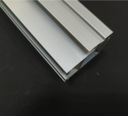 Profili in alluminio 6063 T5 T6 personalizzati per porte e finestre Spessore 0,8 mm-2,0 mm