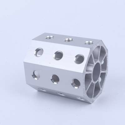 Tubo di alluminio ottagonale in lega per sistema di pinza modulare industriale Lunghezza 5.8-6.0M