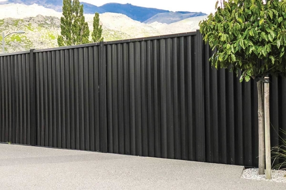 Recinzione di tubi verticali in alluminio per cortile esterno decorativo con rivestimento in polvere nera solida