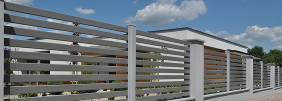 Recinzione di tubi verticali in alluminio per cortile esterno decorativo con rivestimento in polvere nera solida