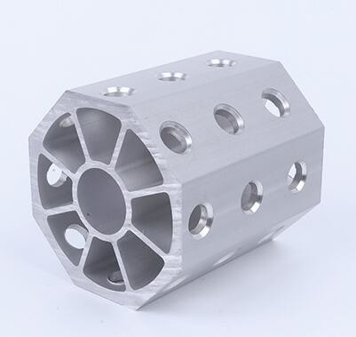 Tubo di alluminio EGT di grado industriale per le linee di assemblaggio della carrozzeria in bianco nell'industria automobilistica