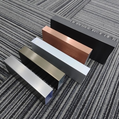 Profili di tubi quadrati di alluminio per la decorazione in forma quadrata