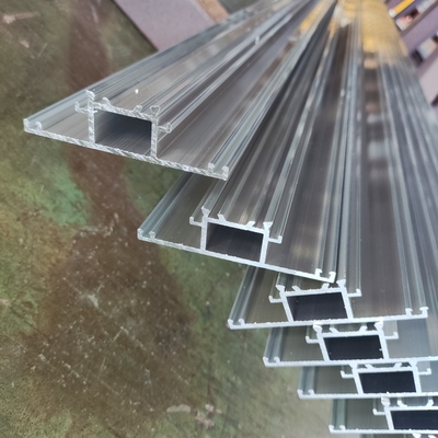 Fresatura di profili di alluminio per estrusione industriale colori personalizzati 6063-T5 telaio in alluminio