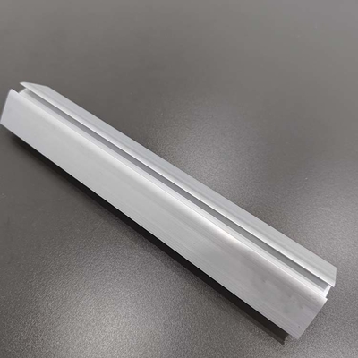 Profili LED di estrusione in alluminio per illuminazione decorativa Tolleranza argento ± 1% Shengxin
