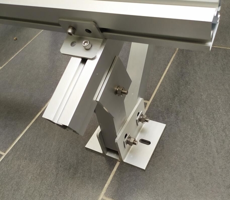 Profili di alluminio T3-T8 decorativi per cornici e sistemi di montaggio di pannelli solari personalizzati