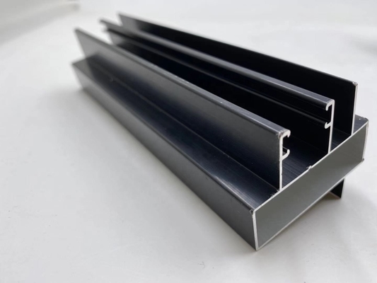Servizio di saldatura di profili di alluminio nero anodizzato opaco per il mercato peruviano