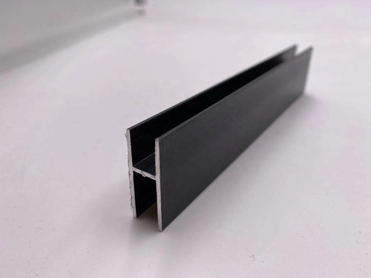 Servizio di saldatura di profili di alluminio nero anodizzato opaco per il mercato peruviano