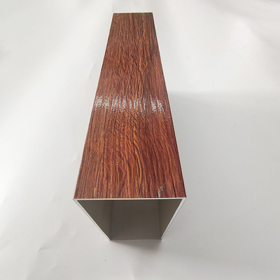 Profili di estrusione in alluminio per tubi quadrati a grano di legno personalizzati per materiali
