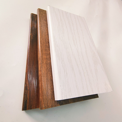 Profili di estrusione in alluminio per tubi quadrati a grano di legno personalizzati per materiali