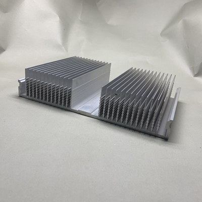 Decoiling 6063 6061 T5 T6 Profilo di alluminio per dissipatore termico personalizzato per varie estruzioni