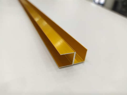 Profili di alluminio personalizzati Profili di canale di alluminio anodizzante in oro con T5 Temper