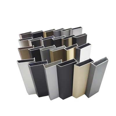 Profili in alluminio per vetrine, finestre e porte Spessore del telaio 0,8 mm-2,0 mm Tolleranza ± 3%