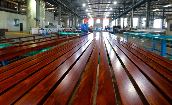 Profili in alluminio a colori di legno per recinzioni in lega o non in lega di grado 6000 serie