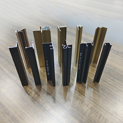 Profili in Alluminio Color Champagne dal Design Moderno per Finestre e Porte in Bolivia
