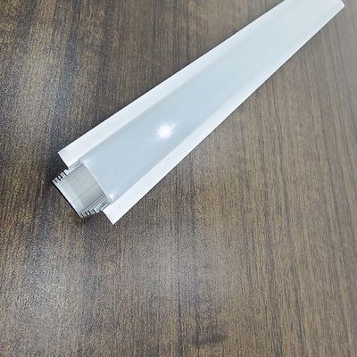 Profili di estrusione in alluminio personalizzato di design moderno per profili a strisce LED a forma di U