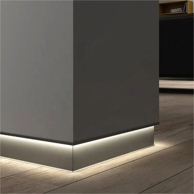 Push and Pull PVC Custom Moderno Pavimento Baseboard Profil di illuminazione con luce a LED