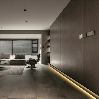 Push and Pull PVC Custom Moderno Pavimento Baseboard Profil di illuminazione con luce a LED