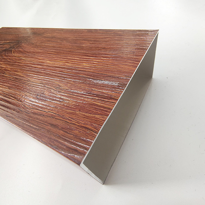 Taglio personalizzato per profili in alluminio in legno 3D in soluzioni per porte e facciate