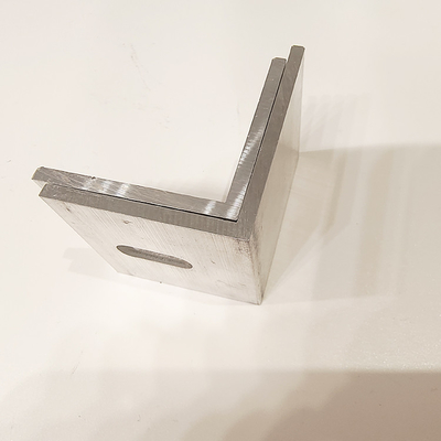 Temperature T3-T8 Profili angolari in alluminio personalizzati per supporti per tende a facciata serie 6000