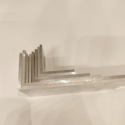 Finitura/anodizzazione/rivestimento in polvere di alluminio angolo 6061 6063 Profilo industriale L