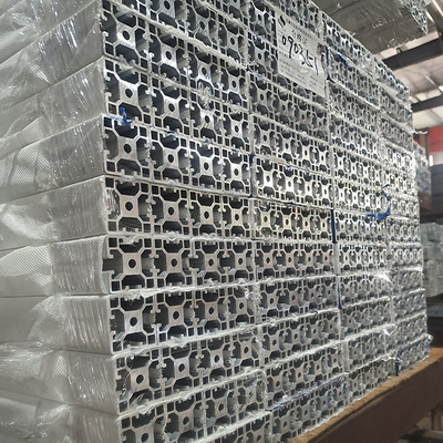 6063-T5 Materiale di grado 6000 Profilo di alluminio estruso della serie 6000 per telaio di banco