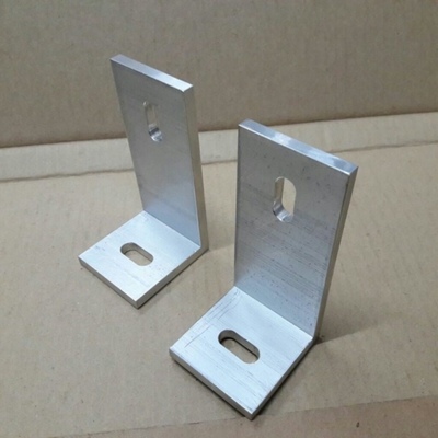 80x40x40 mm di alluminio in forma di L per il montaggio di pannelli solari con rivestimento in polvere