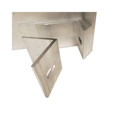 Profili di supporto in alluminio per facciate e pareti a tenda