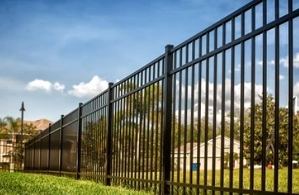 ISO9001/ISO14001/ISO18001 Certificati tubi quadrati per recinzioni con rivestimento in polvere 6063-T5