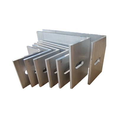 Griglia di bordo triangolare con profilo di lega di alluminio a lato uguale di serie 6000 di grado 40x40x4 mm