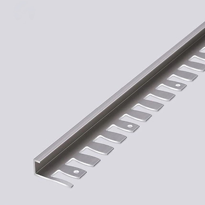 Piattaforma di rivestimento per pavimenti Piattaforma di rivestimento per estrusioni Profilo di alluminio Giallo è una lega colore personalizzato