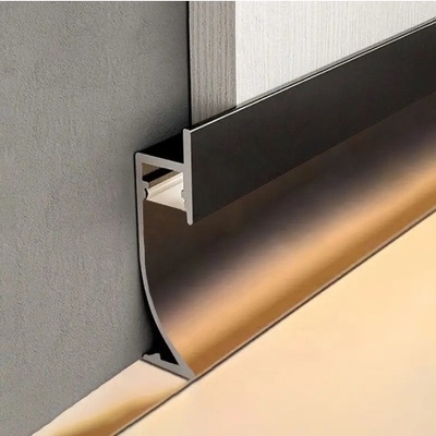 Piattaforma di rivestimento per pavimenti Piattaforma di rivestimento per estrusioni Profilo di alluminio Giallo è una lega colore personalizzato