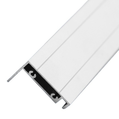 Cornice e supporti per il montaggio del pannello solare realizzati con profili di alluminio T3-T8