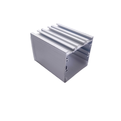 Perforazione a foratura CNC Estrusione di alluminio personalizzata per profili a LED soddisfa lo standard GB