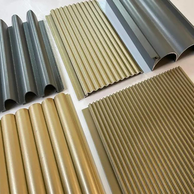 Grandi pannelli ondulati per pareti o tetti in lega di alluminio a grano di legno soddisfano lo standard GB