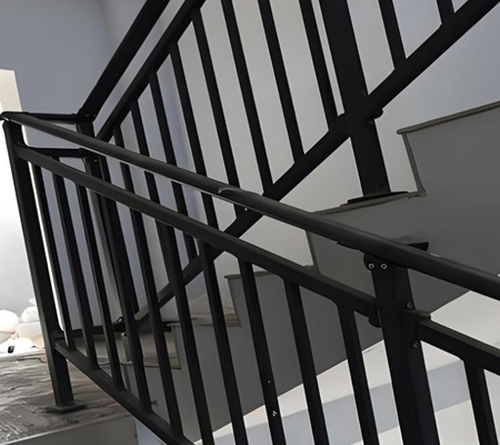 Rivestimento in polvere di ringhiera di balaustra di alluminio finita per decorazioni interne ed esterne