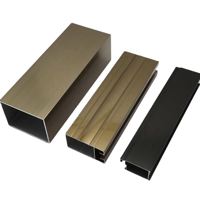Profili di porte scorrevoli in alluminio con rivestimento in polvere con colore personalizzato da Shengxin