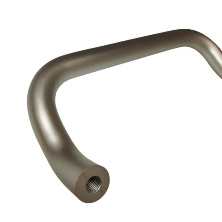Maniglie per profili in alluminio CNC personalizzate per finestre e porte industriali Temperature T5