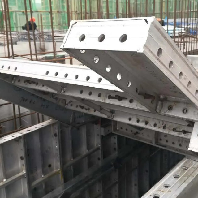 Colore personalizzato Shengxin 6000 Serie Formwork in alluminio per case Profili di estrusione