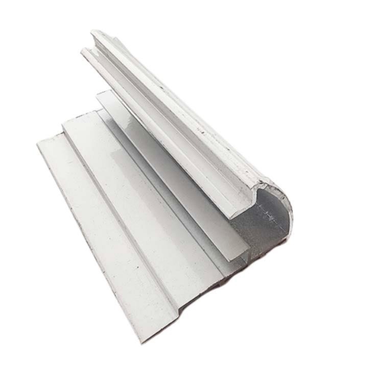 Materiale principale Acciaio 6063 T5 Profilo di alluminio anodizzato insonorizzato per finestre con tetto