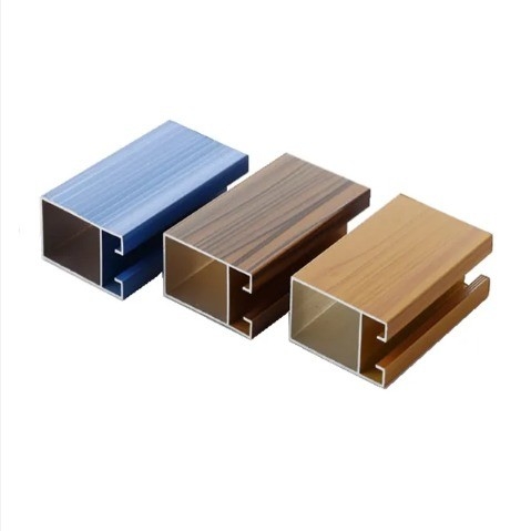 Profilo di alluminio 6063 6061 personalizzato per porte e finestre in serie 6000 di alto livello