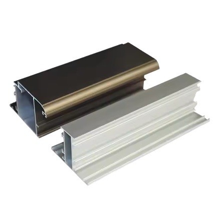 0.8 mm-2.0 mm Spessore Estrusione in alluminio per porte e sistema di telaio Risponde alla norma GB