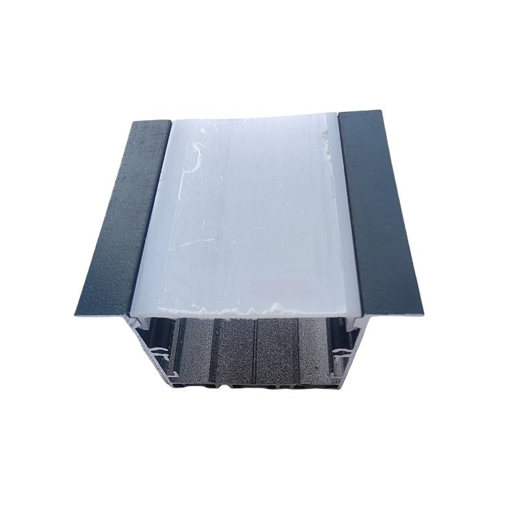 Profili LED di estrusione in alluminio standard con stile di design moderno in lunghezza da 5,8 a 6,0 m