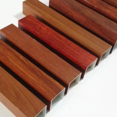 Profili di vetro e porte di alluminio a grana di legno a estruzione su misura per il taglio